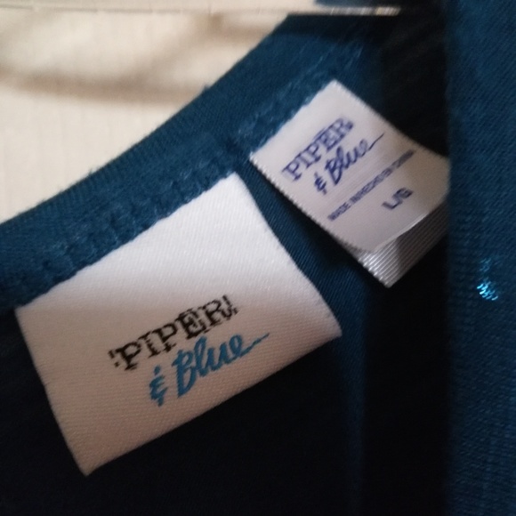 Top - Picture 2 of 4